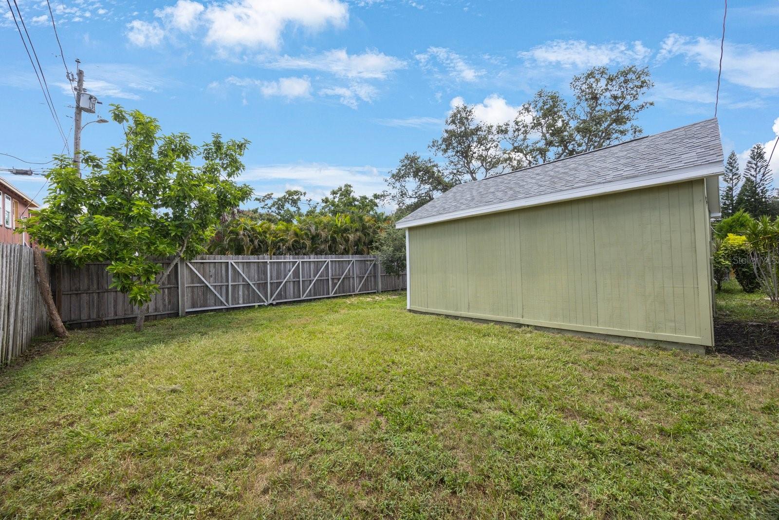 1160 36TH AVE N, ST PETERSBURG, FL, 33704