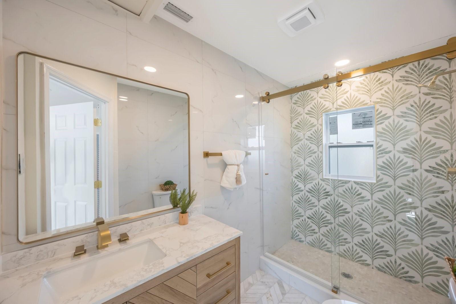 1160 36TH AVE N, ST PETERSBURG, FL, 33704