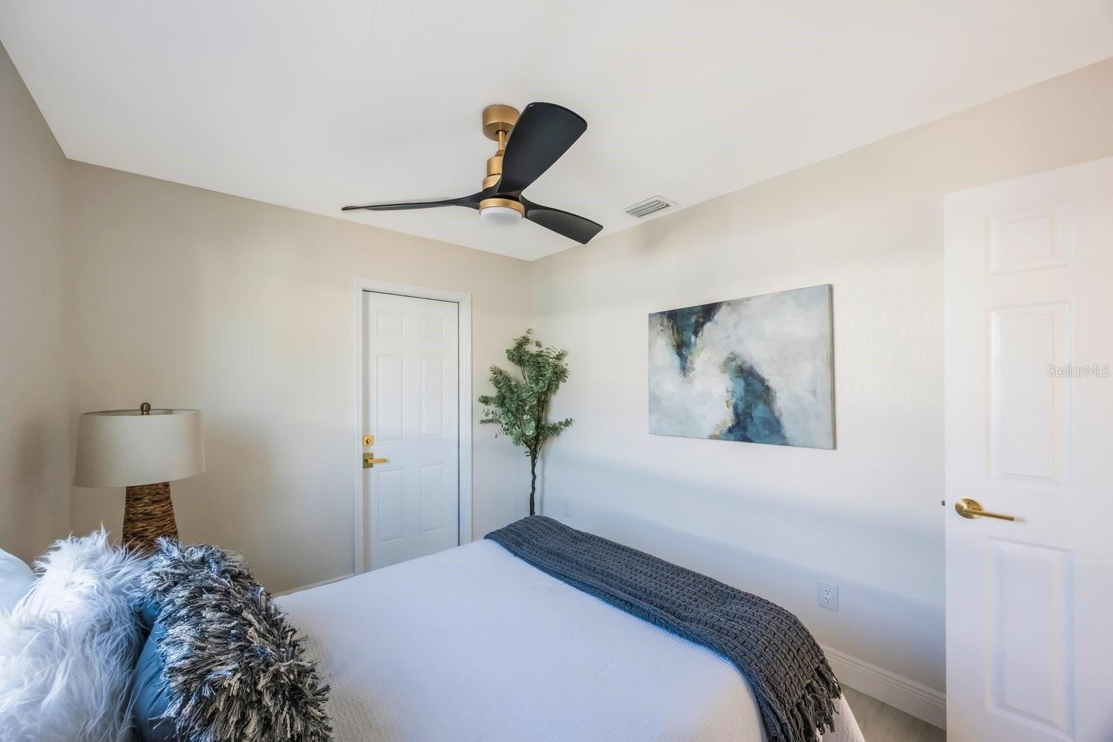 1160 36TH AVE N, ST PETERSBURG, FL, 33704