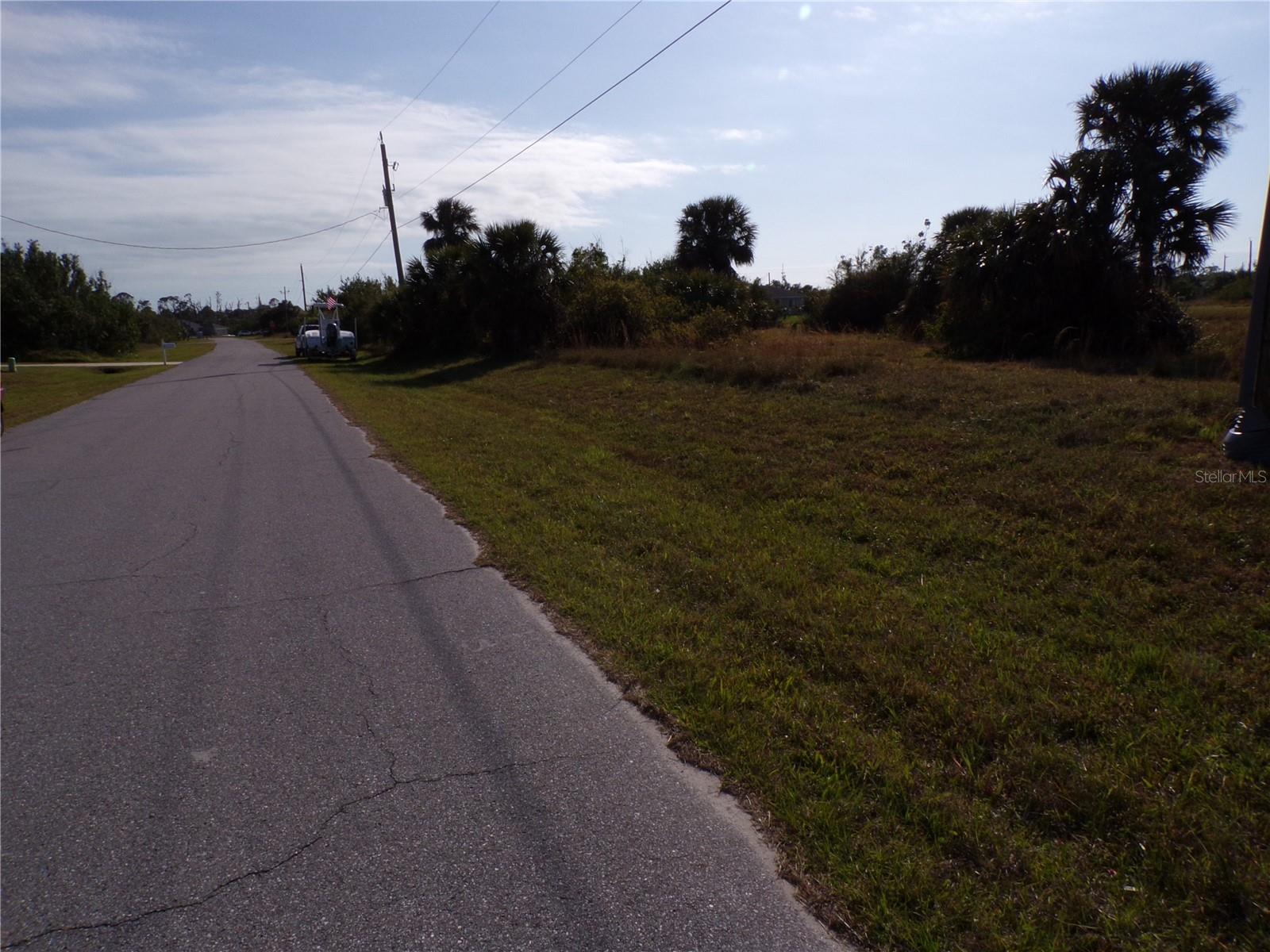 147 SPRING DR, ROTONDA WEST, FL, 33947
