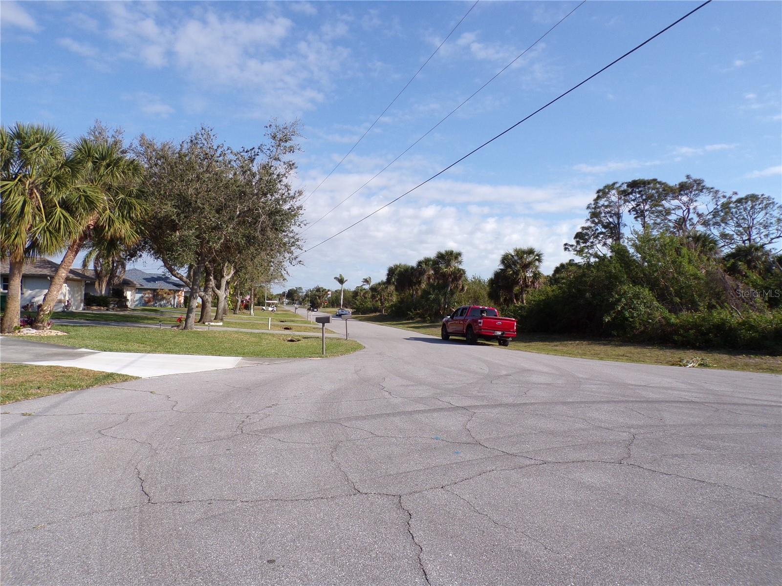 100 ISLAND CT, ROTONDA WEST, FL, 33947