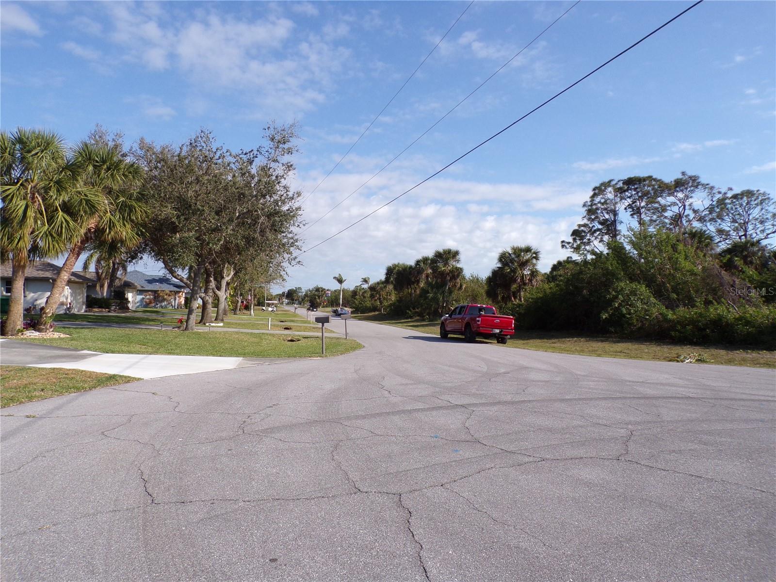 100 ISLAND CT, ROTONDA WEST, FL, 33947