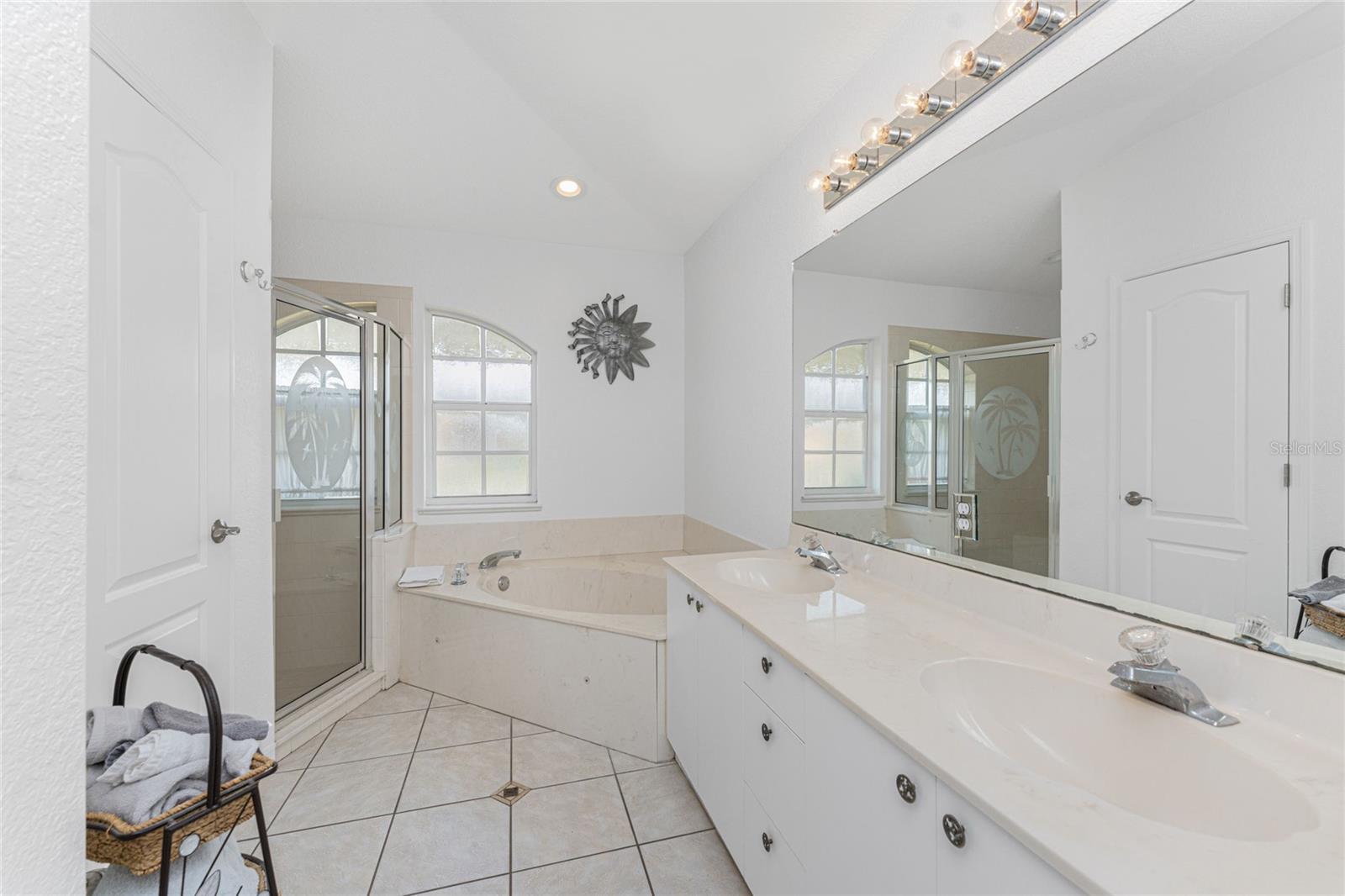 431 ROTONDA CIR, ROTONDA WEST, FL, 33947