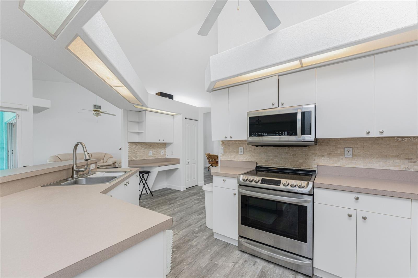 431 ROTONDA CIR, ROTONDA WEST, FL, 33947