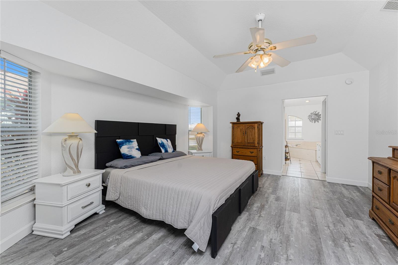 431 ROTONDA CIR, ROTONDA WEST, FL, 33947
