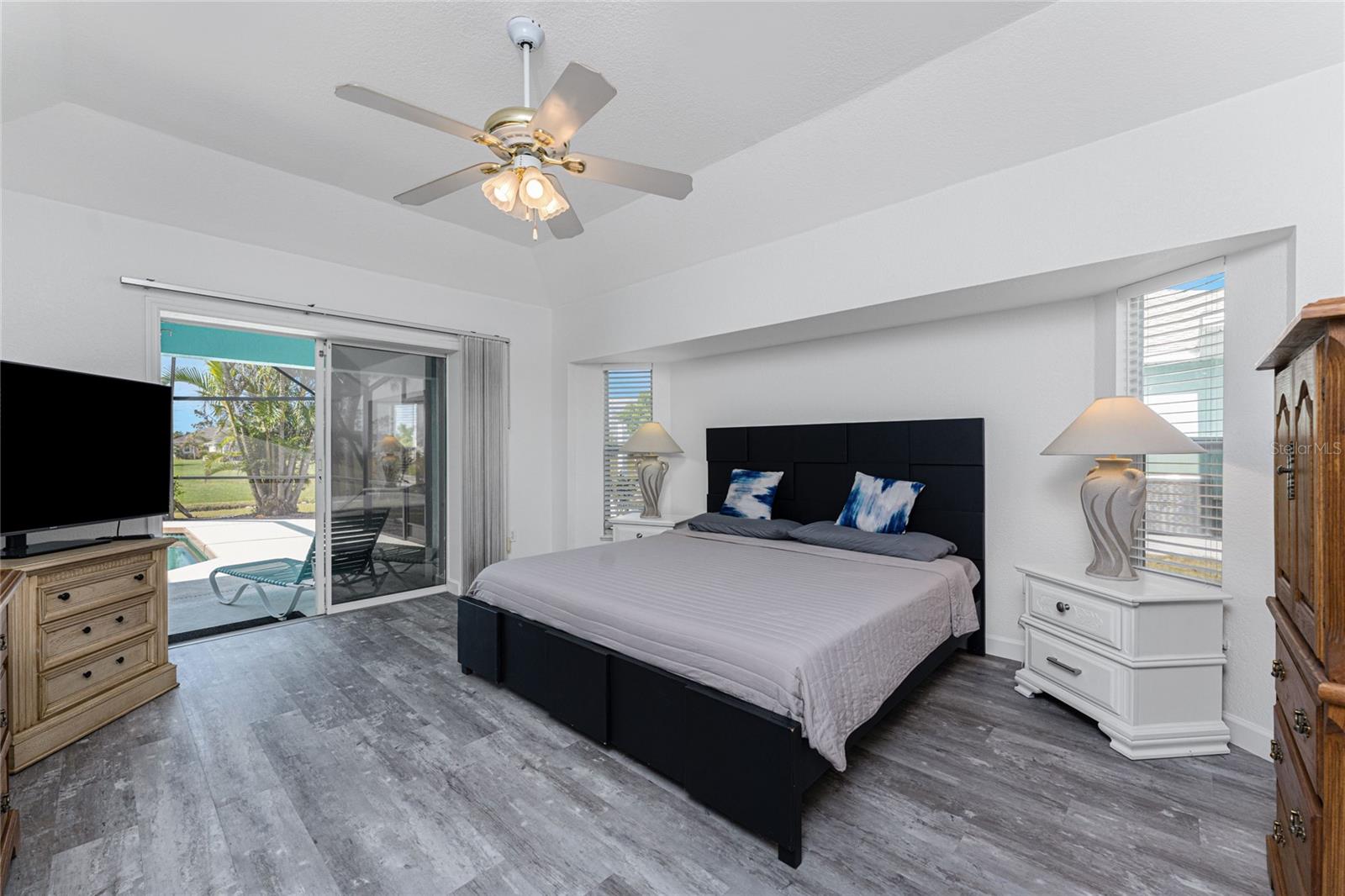 431 ROTONDA CIR, ROTONDA WEST, FL, 33947