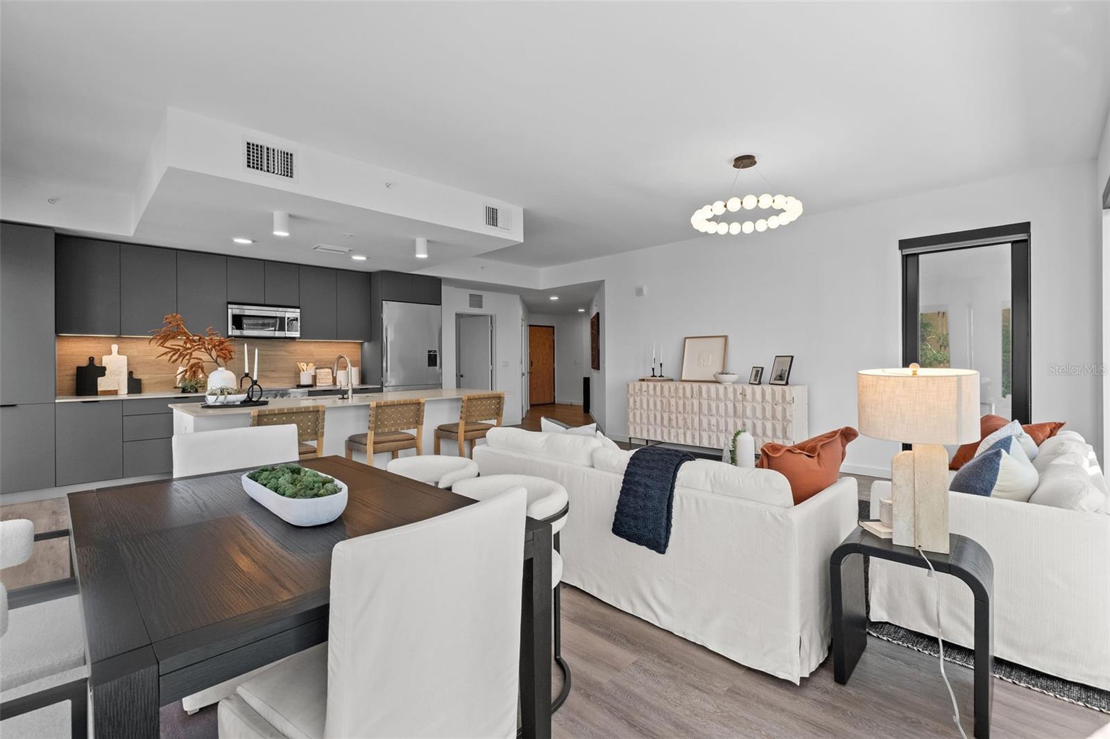 1991 MAIN ST #Aster B5 Den, SARASOTA, FL, 34236