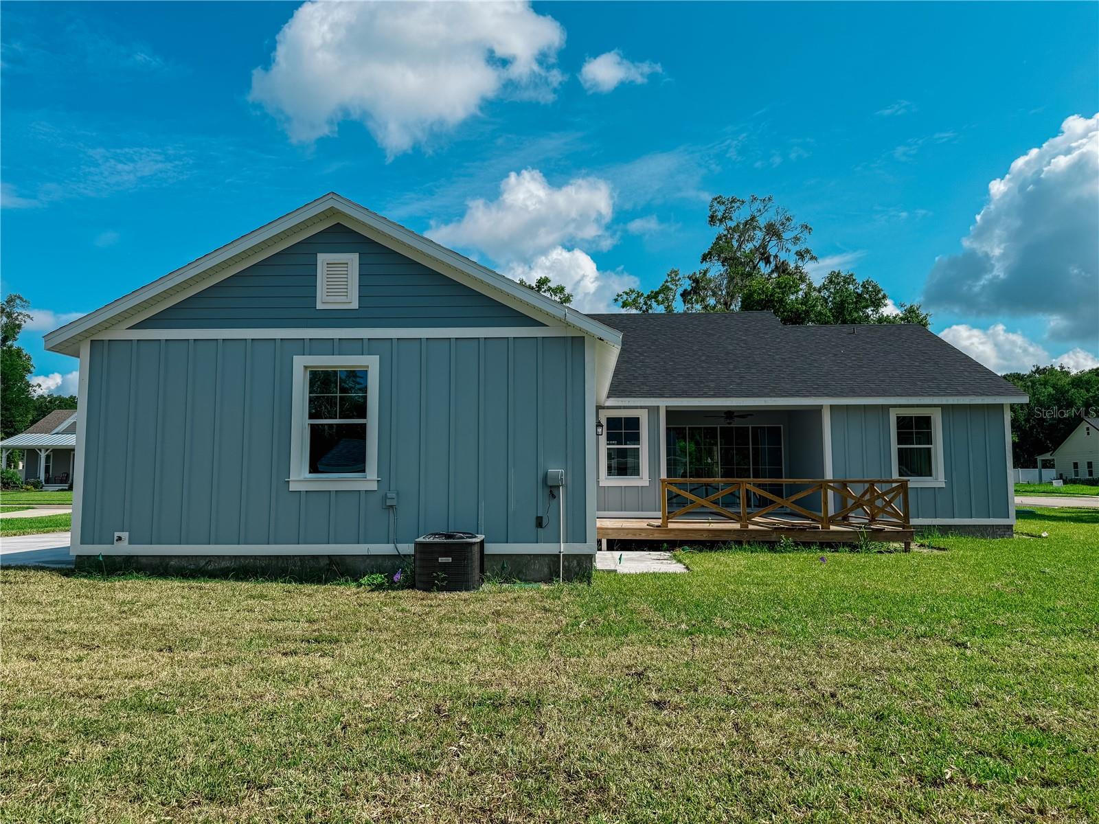 311 W DELAWARE AVE, LAKE HELEN, FL, 32744