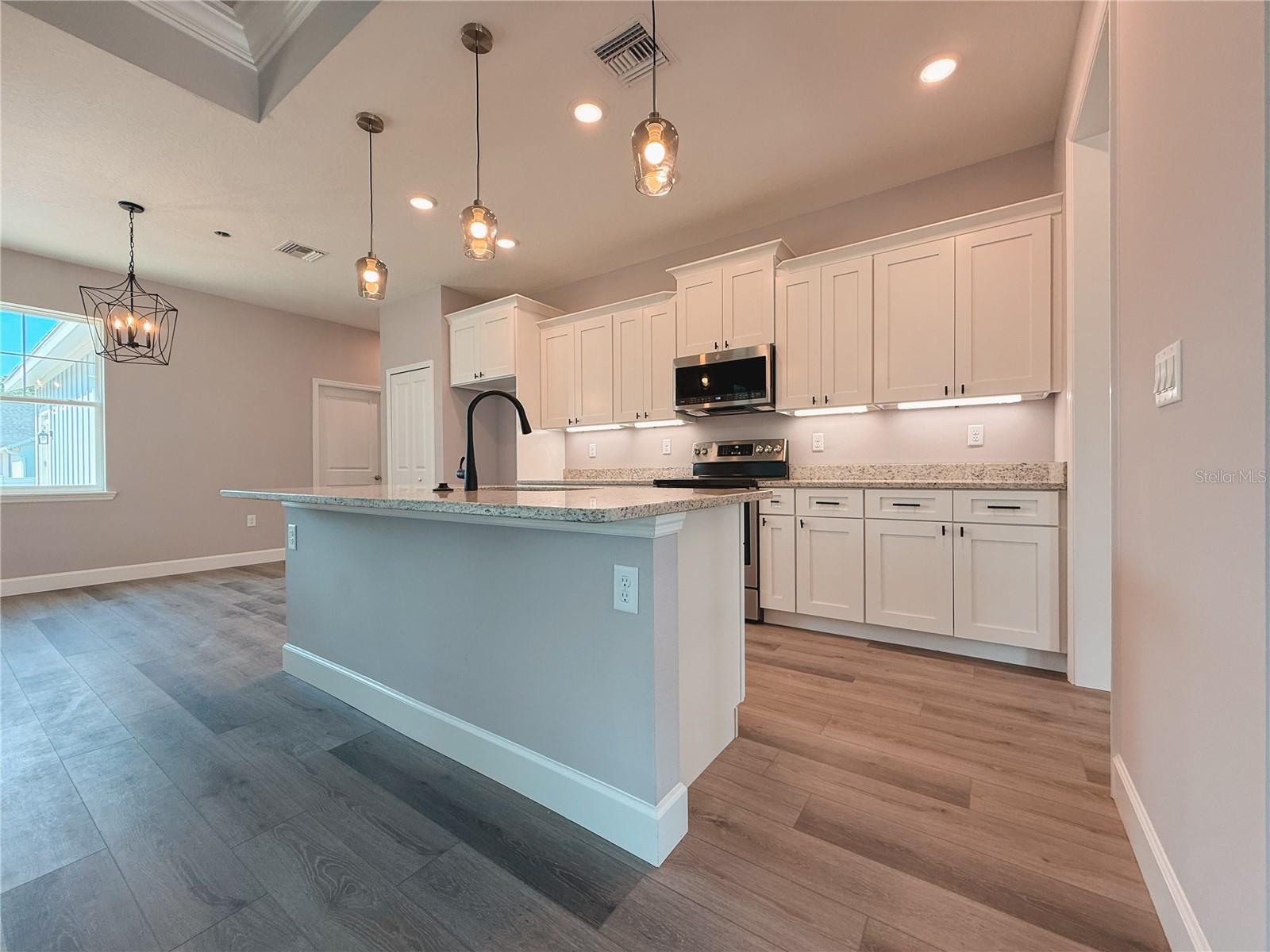 311 W DELAWARE AVE, LAKE HELEN, FL, 32744