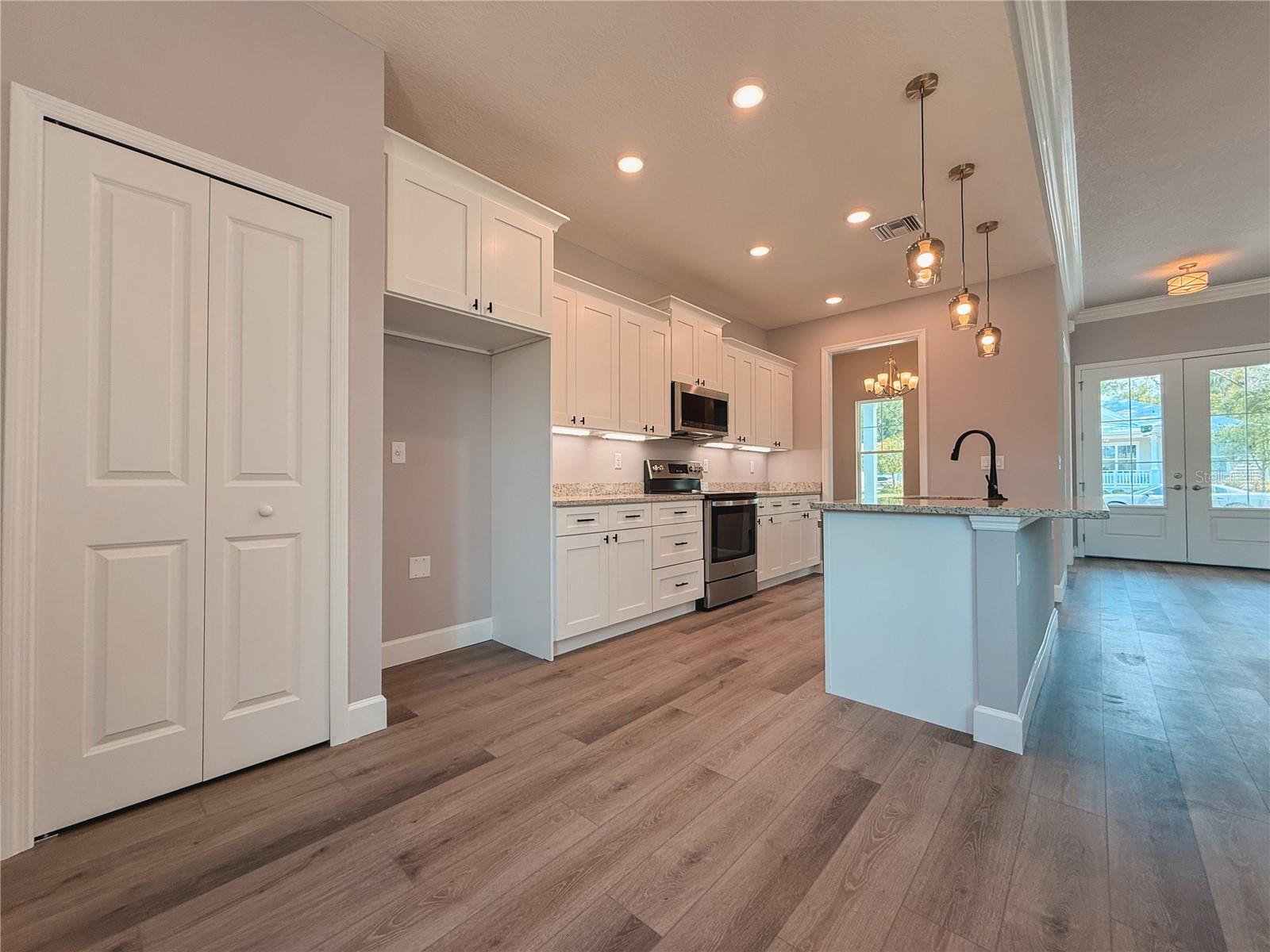 311 W DELAWARE AVE, LAKE HELEN, FL, 32744