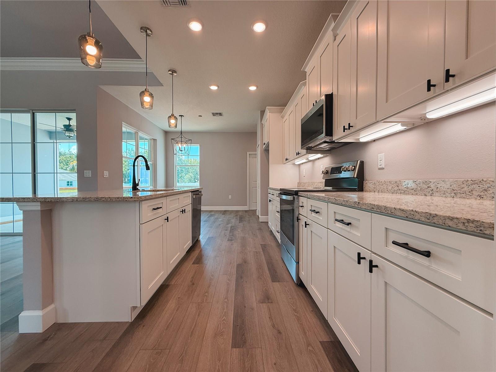 311 W DELAWARE AVE, LAKE HELEN, FL, 32744