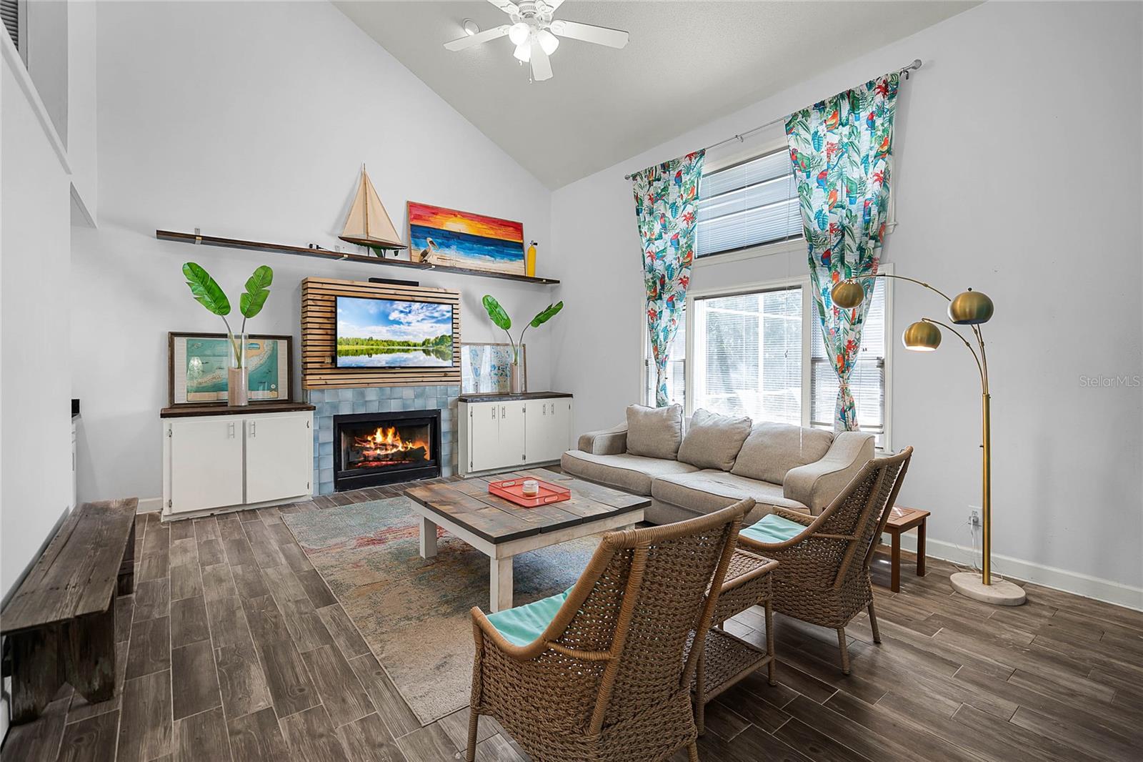 2 BRIDGEWATER DR, WINTER HAVEN, FL, 33884