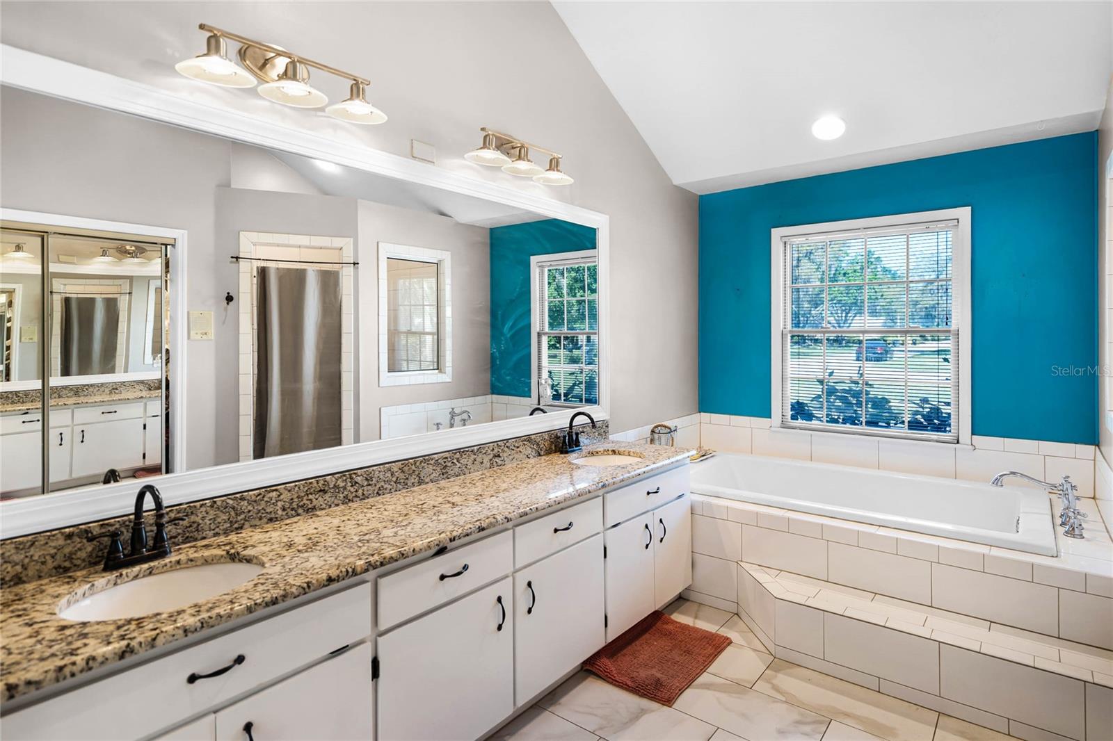2 BRIDGEWATER DR, WINTER HAVEN, FL, 33884