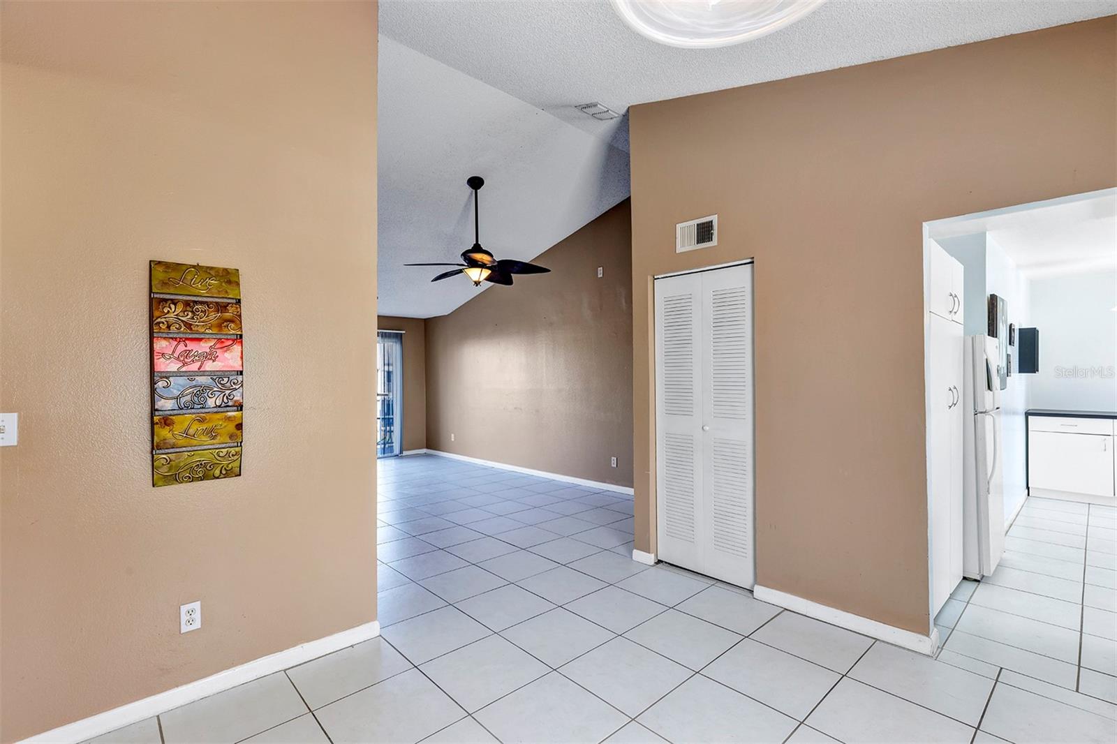 2568 WOODGATE BLVD #204, ORLANDO, FL, 32822