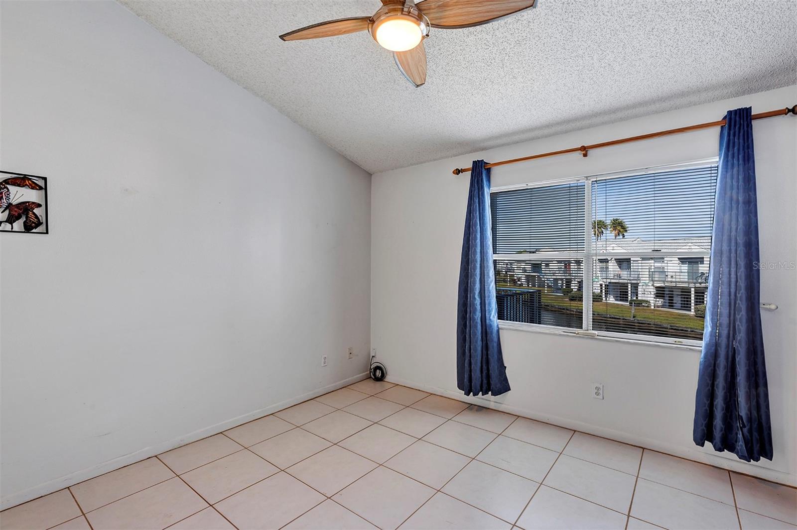 2568 WOODGATE BLVD #204, ORLANDO, FL, 32822