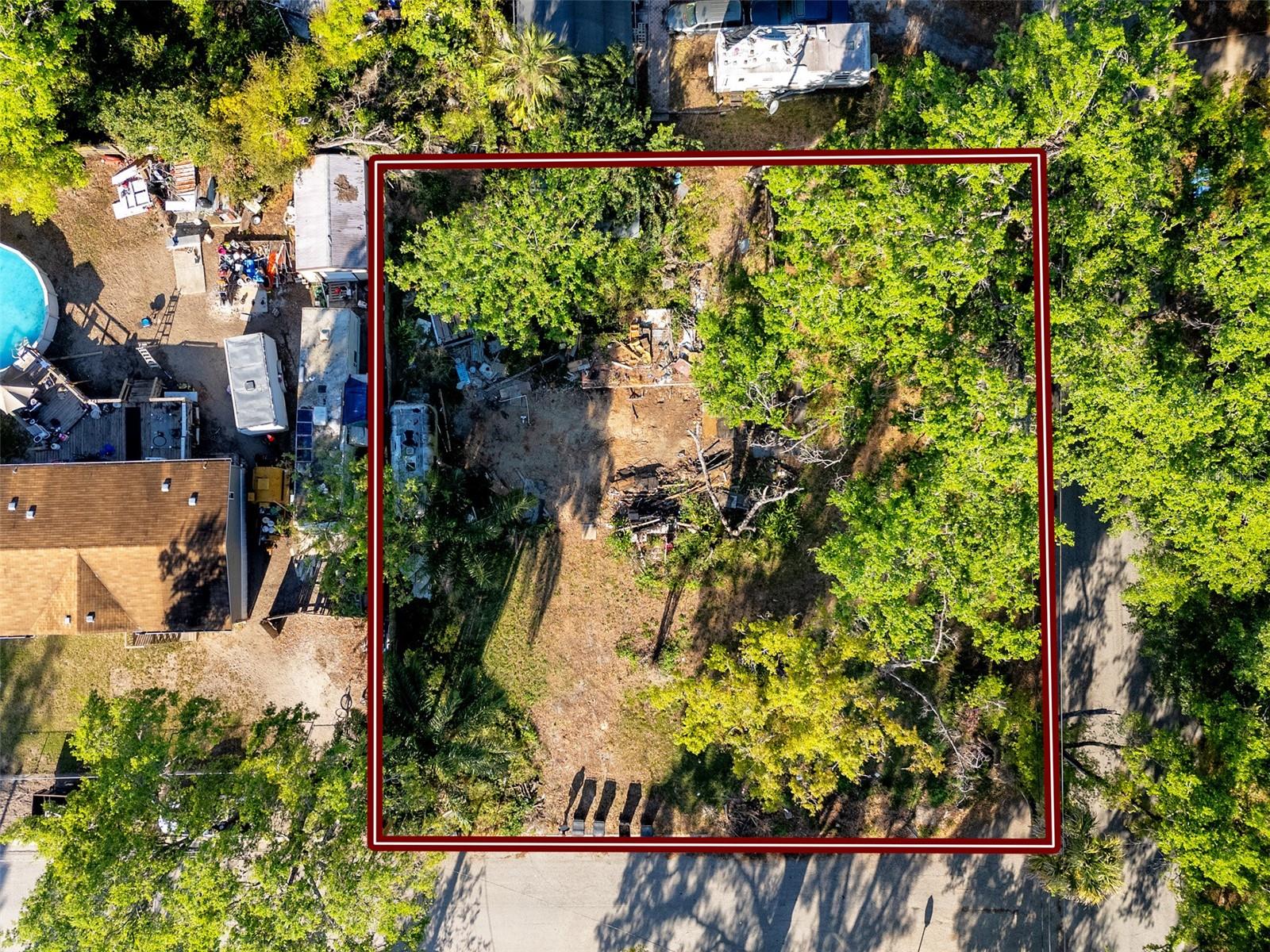 9503 SIX MILE CREEK RD, TAMPA, FL, 33610