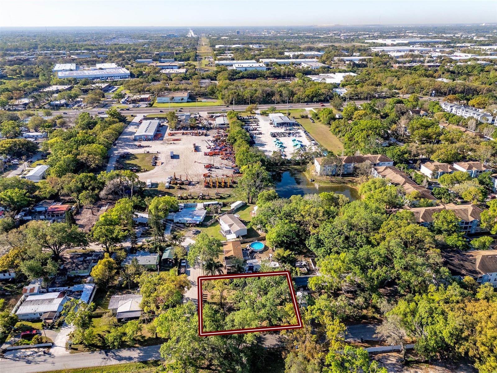 9503 SIX MILE CREEK RD, TAMPA, FL, 33610