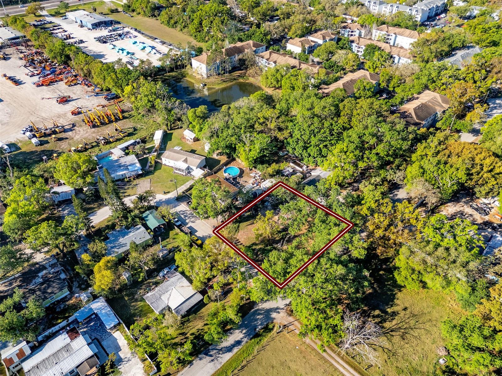 9503 SIX MILE CREEK RD, TAMPA, FL, 33610