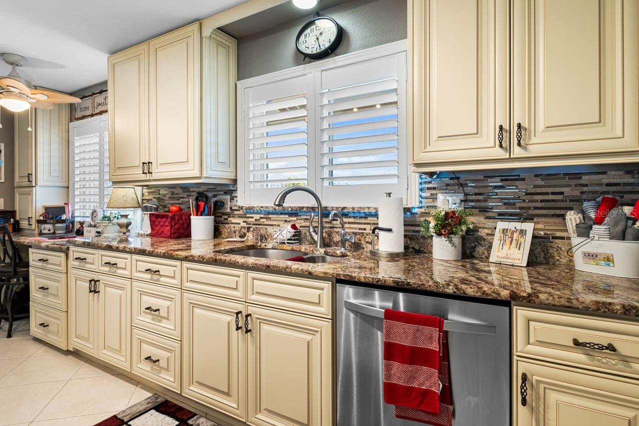 1804 BUNKER HILL DR, SUN CITY CENTER, FL, 33573
