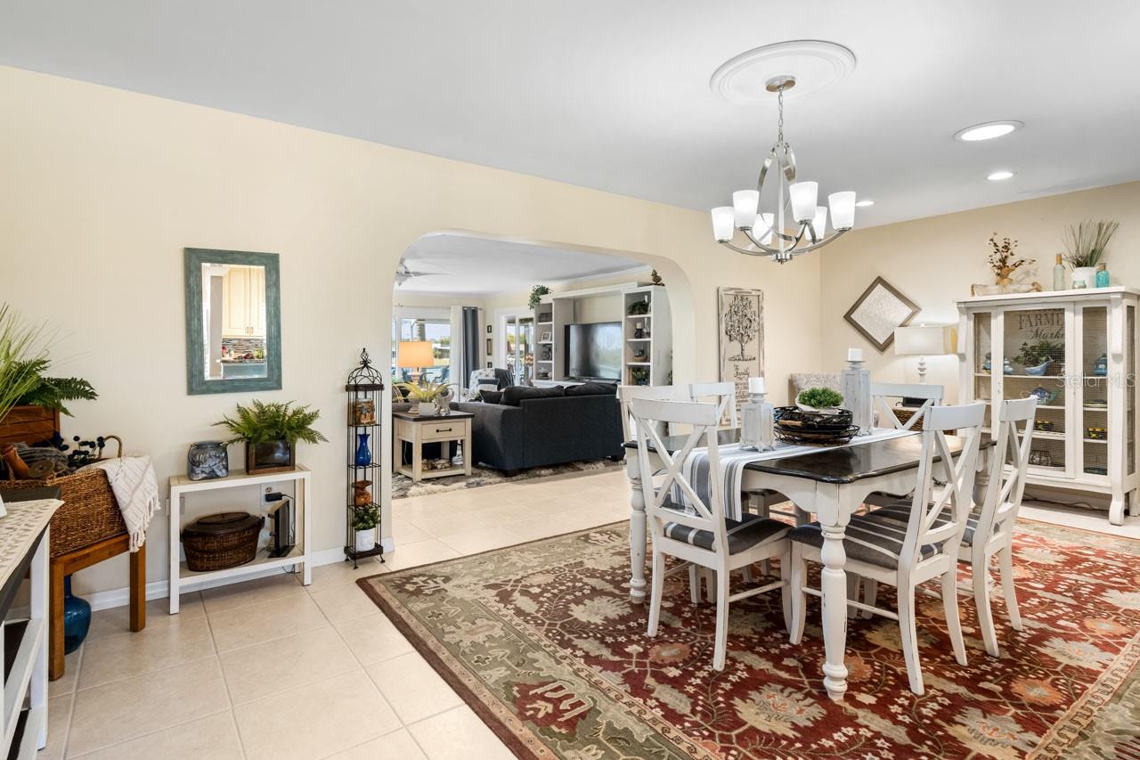 1804 BUNKER HILL DR, SUN CITY CENTER, FL, 33573