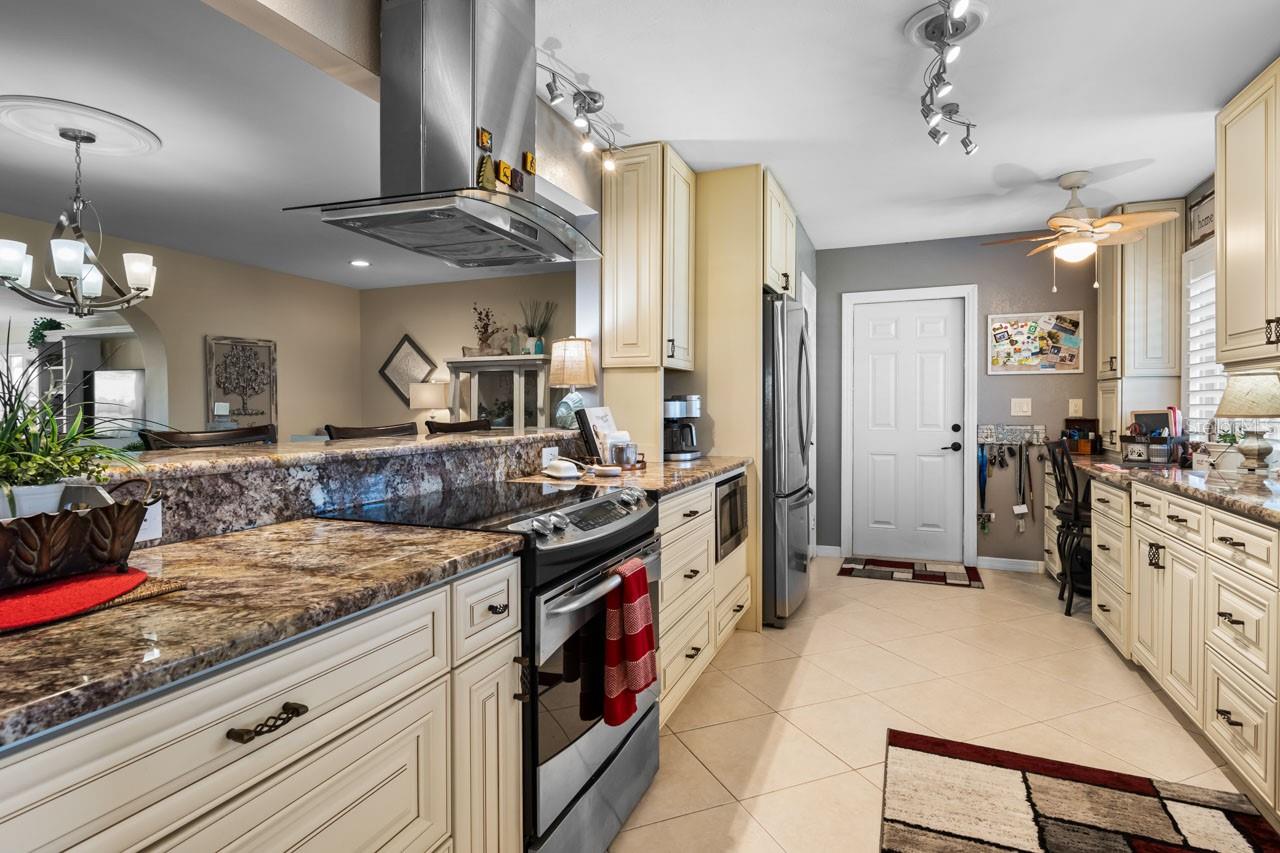 1804 BUNKER HILL DR, SUN CITY CENTER, FL, 33573