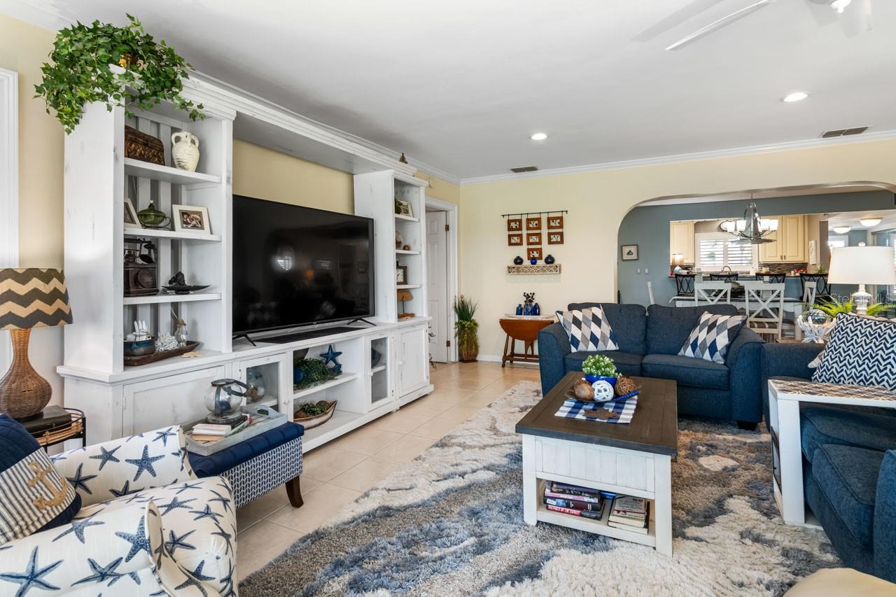 1804 BUNKER HILL DR, SUN CITY CENTER, FL, 33573