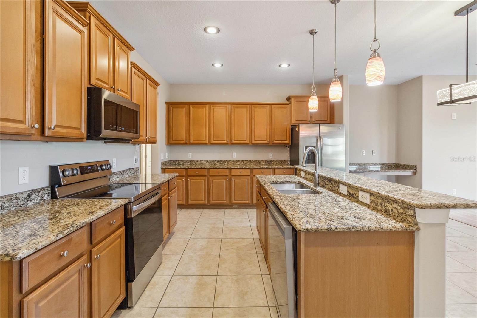 1892 SANDERLING DR, CLERMONT, FL, 34711