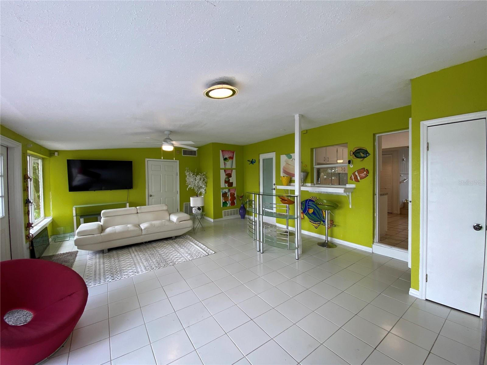 3204 W CLINTON ST, TAMPA, FL, 33614