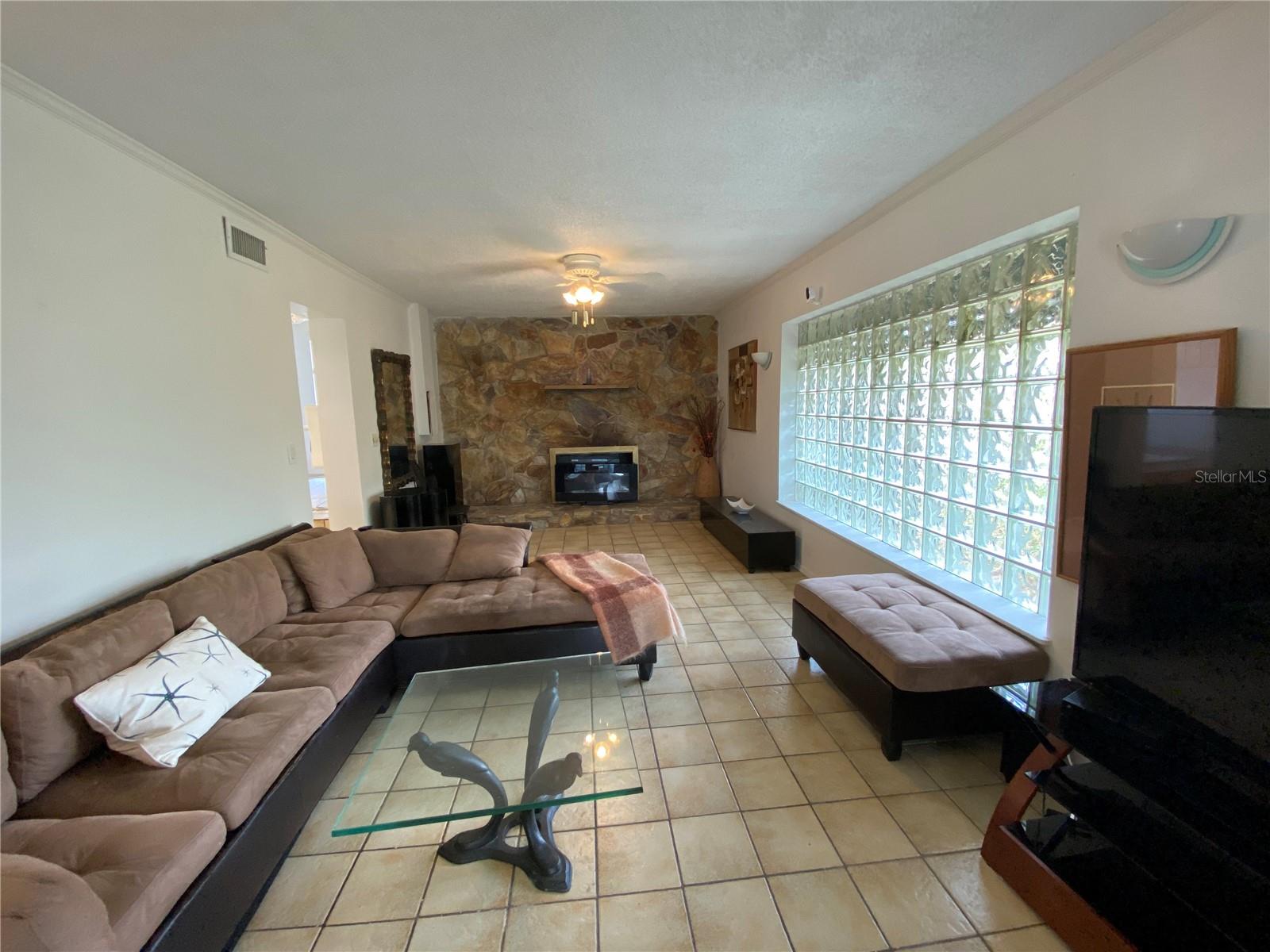 3204 W CLINTON ST, TAMPA, FL, 33614