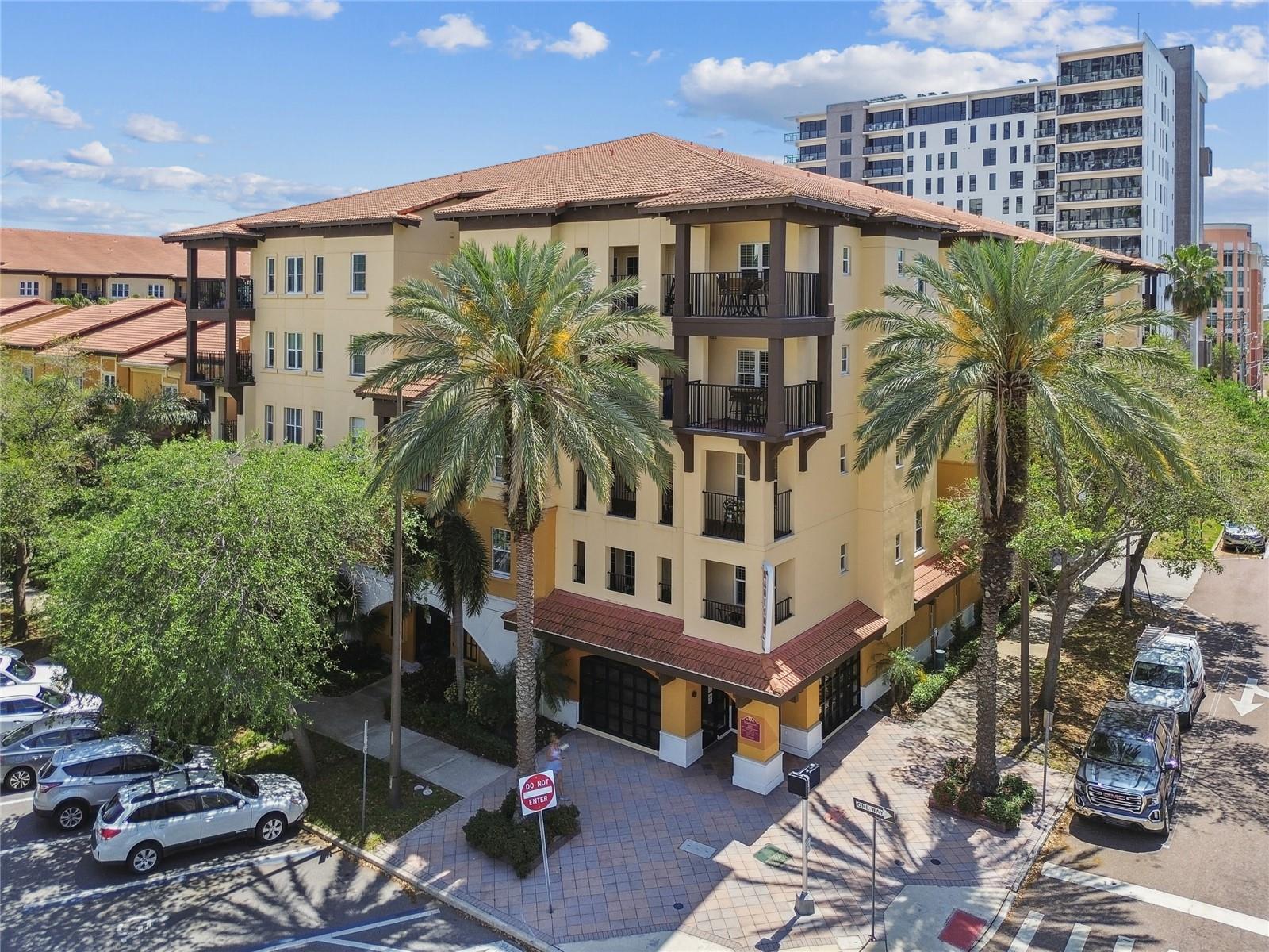 100 4TH AVE S #220, ST PETERSBURG, FL, 33701