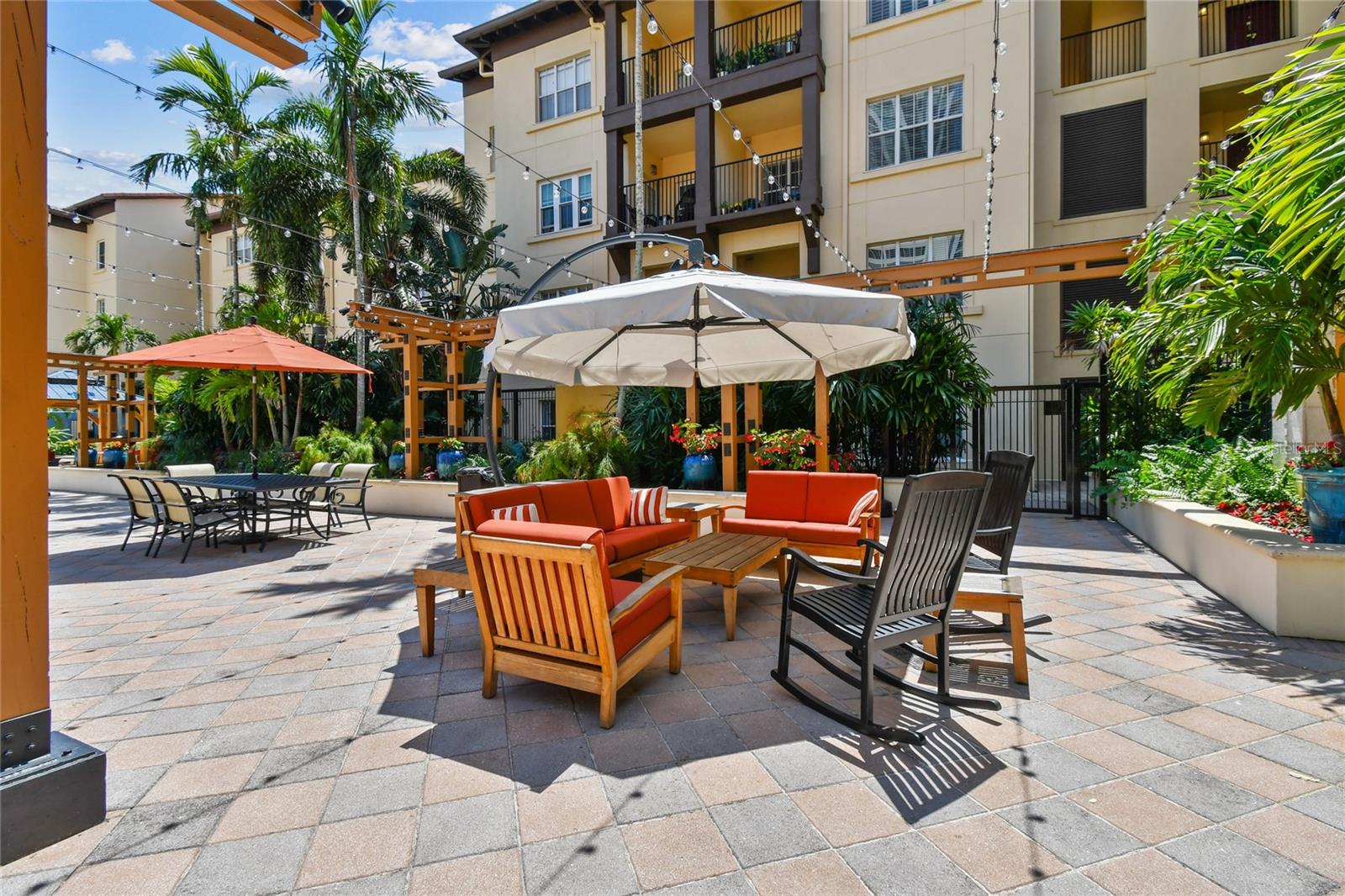 100 4TH AVE S #220, ST PETERSBURG, FL, 33701