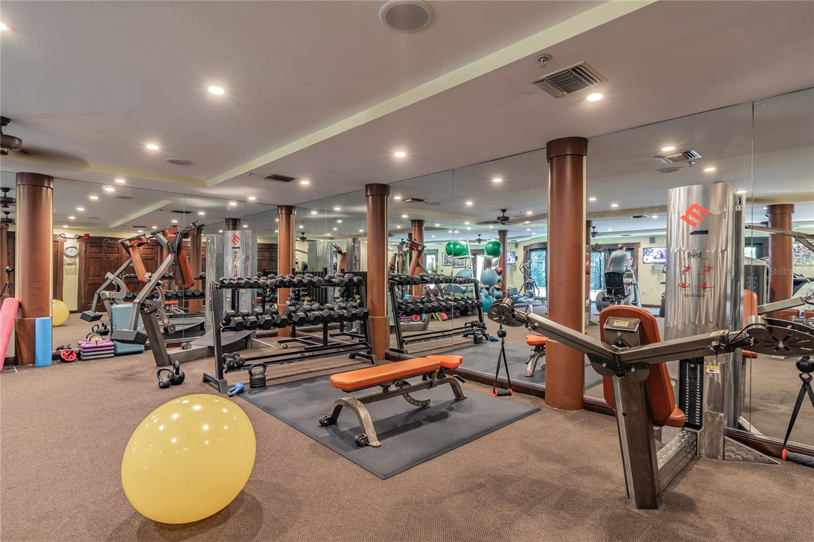 100 4TH AVE S #220, ST PETERSBURG, FL, 33701