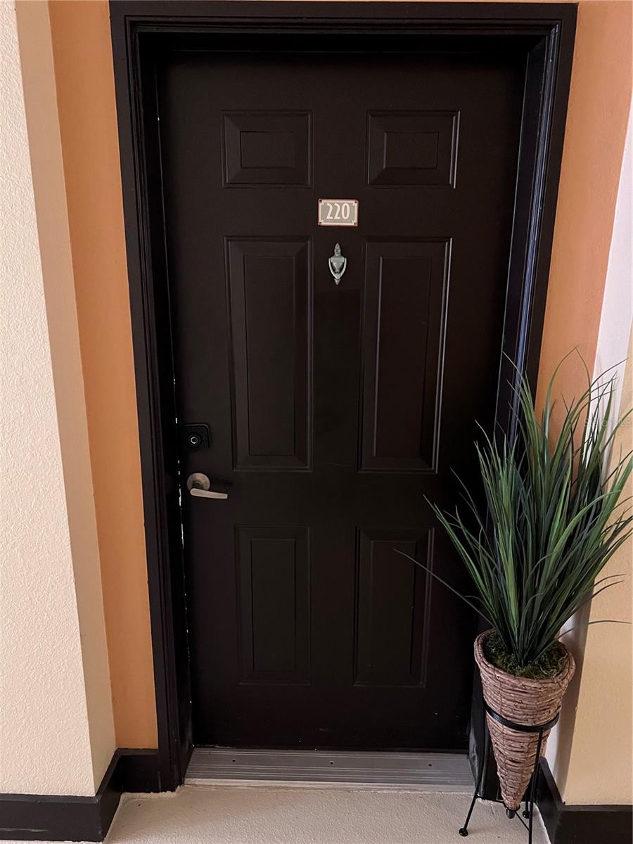 100 4TH AVE S #220, ST PETERSBURG, FL, 33701