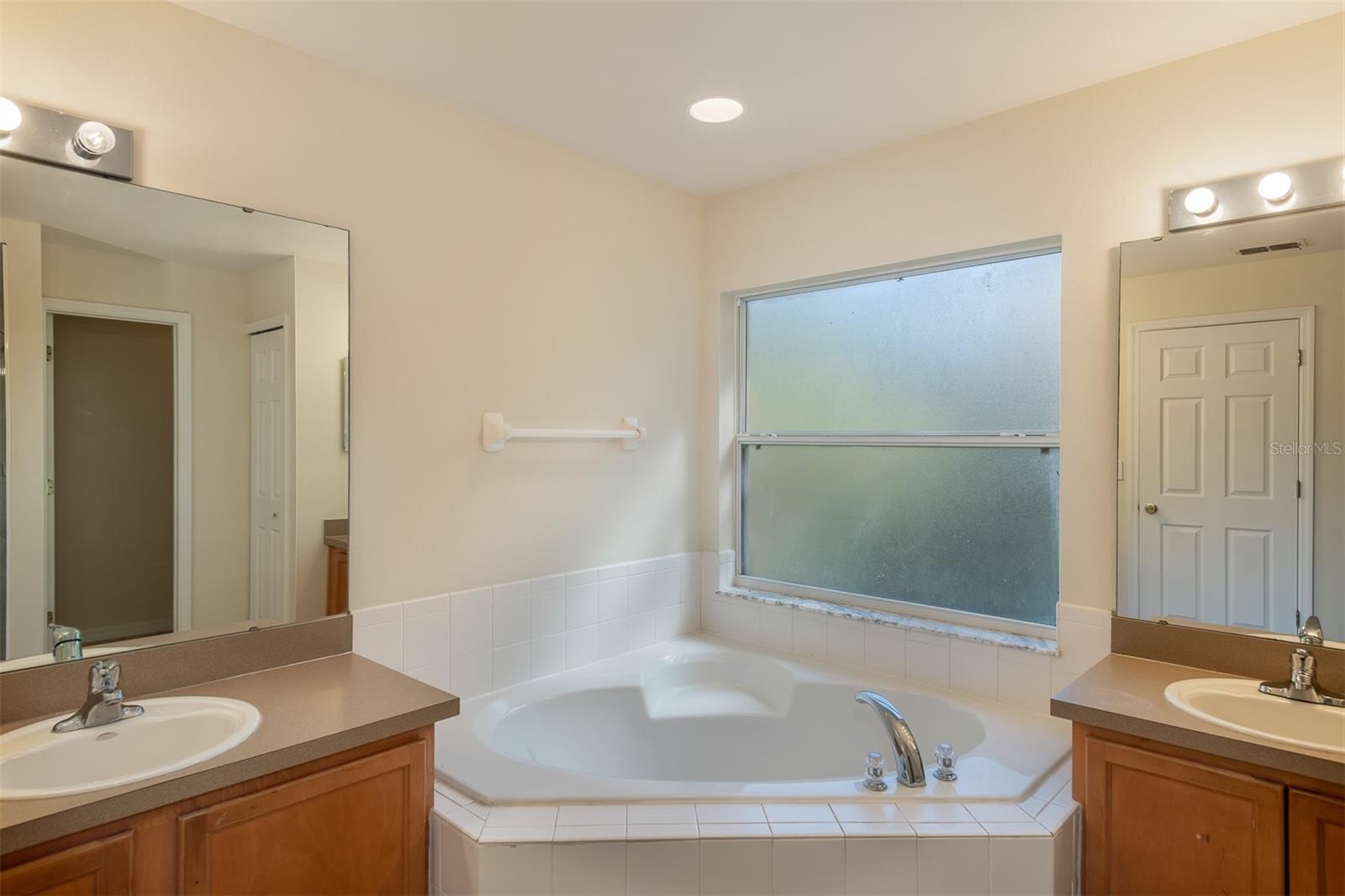 3199 QUAIL DR, DELTONA, FL, 32738