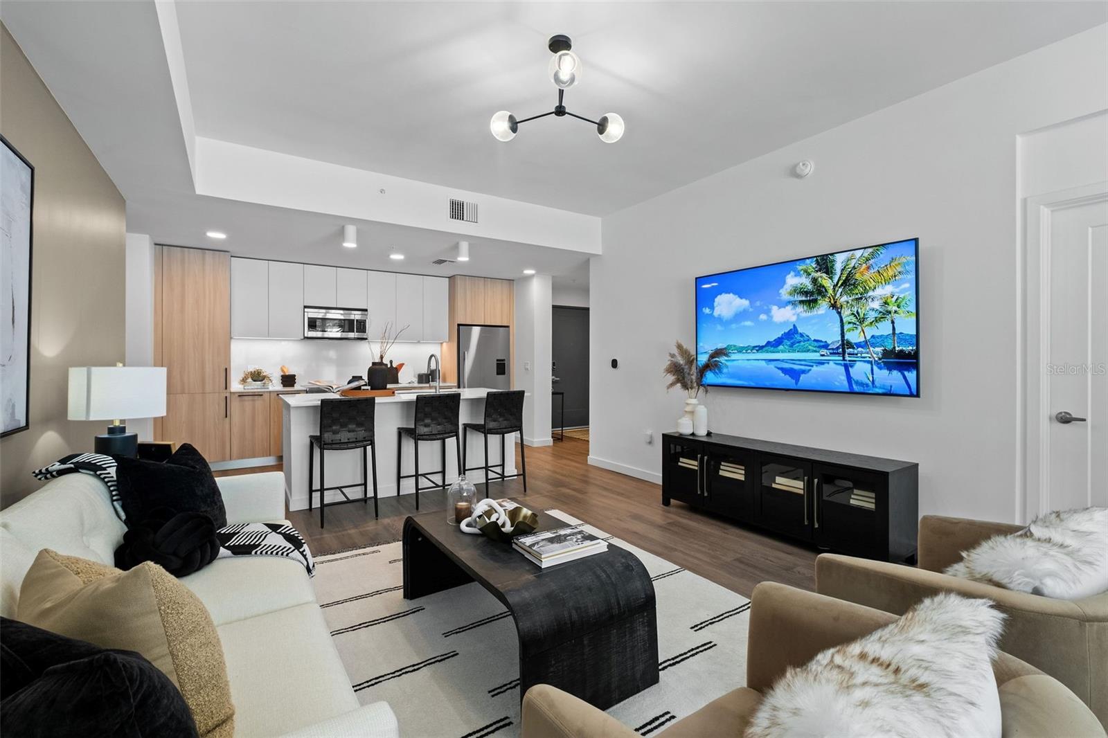1991 MAIN ST #Links B1 PH, SARASOTA, FL, 34236