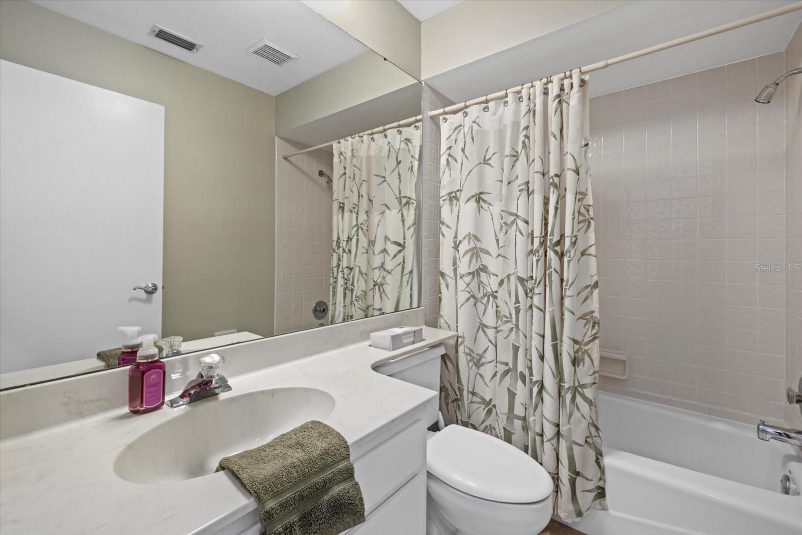 7205 WOOD CREEK DR #16, SARASOTA, FL, 34231