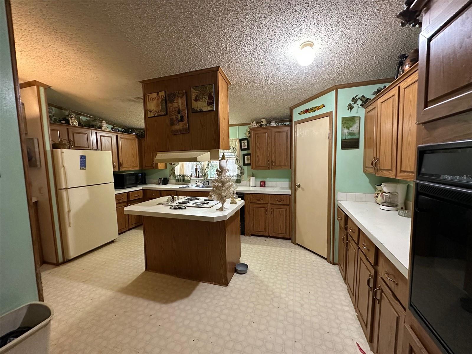 9324 CR 647B, BUSHNELL, FL, 33513
