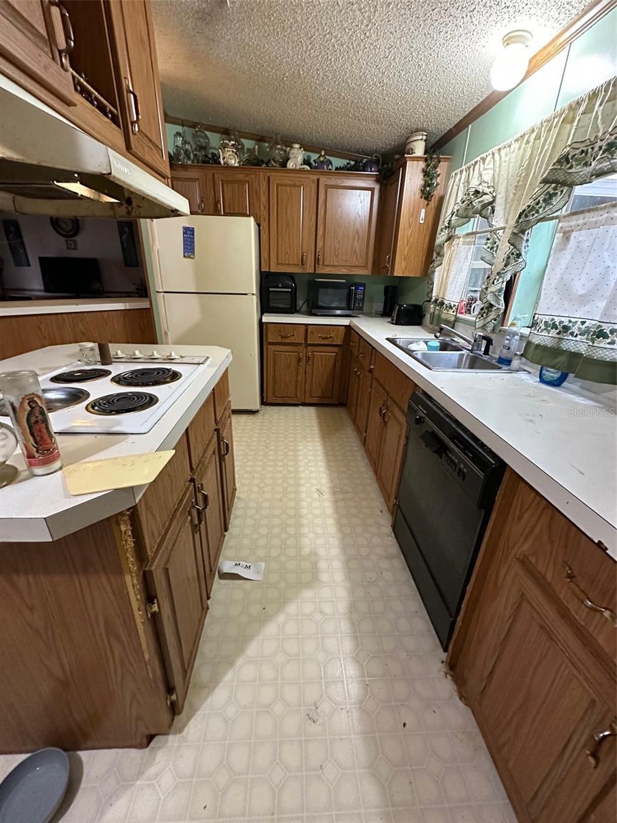 9324 CR 647B, BUSHNELL, FL, 33513