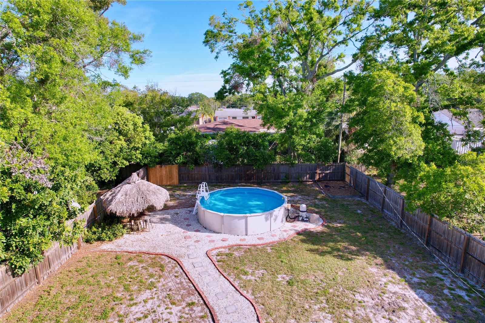 910 LAKESIDE DR, LARGO, FL, 33778