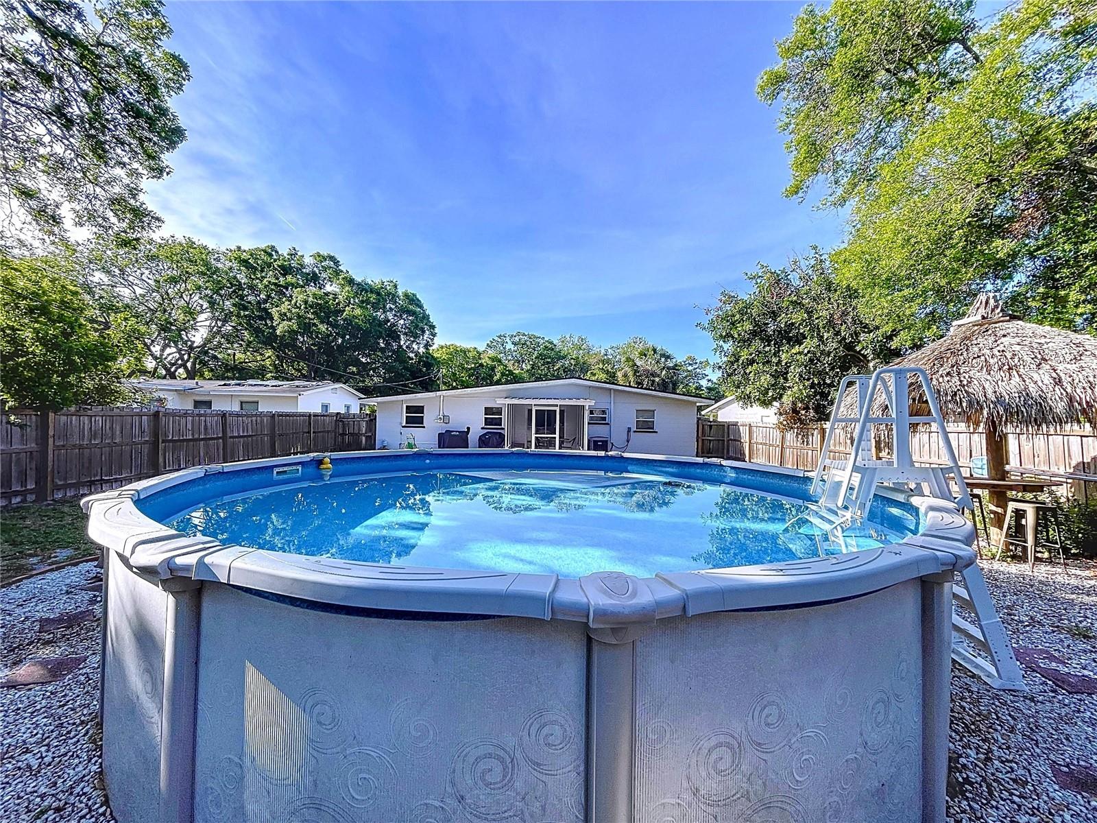 910 LAKESIDE DR, LARGO, FL, 33778