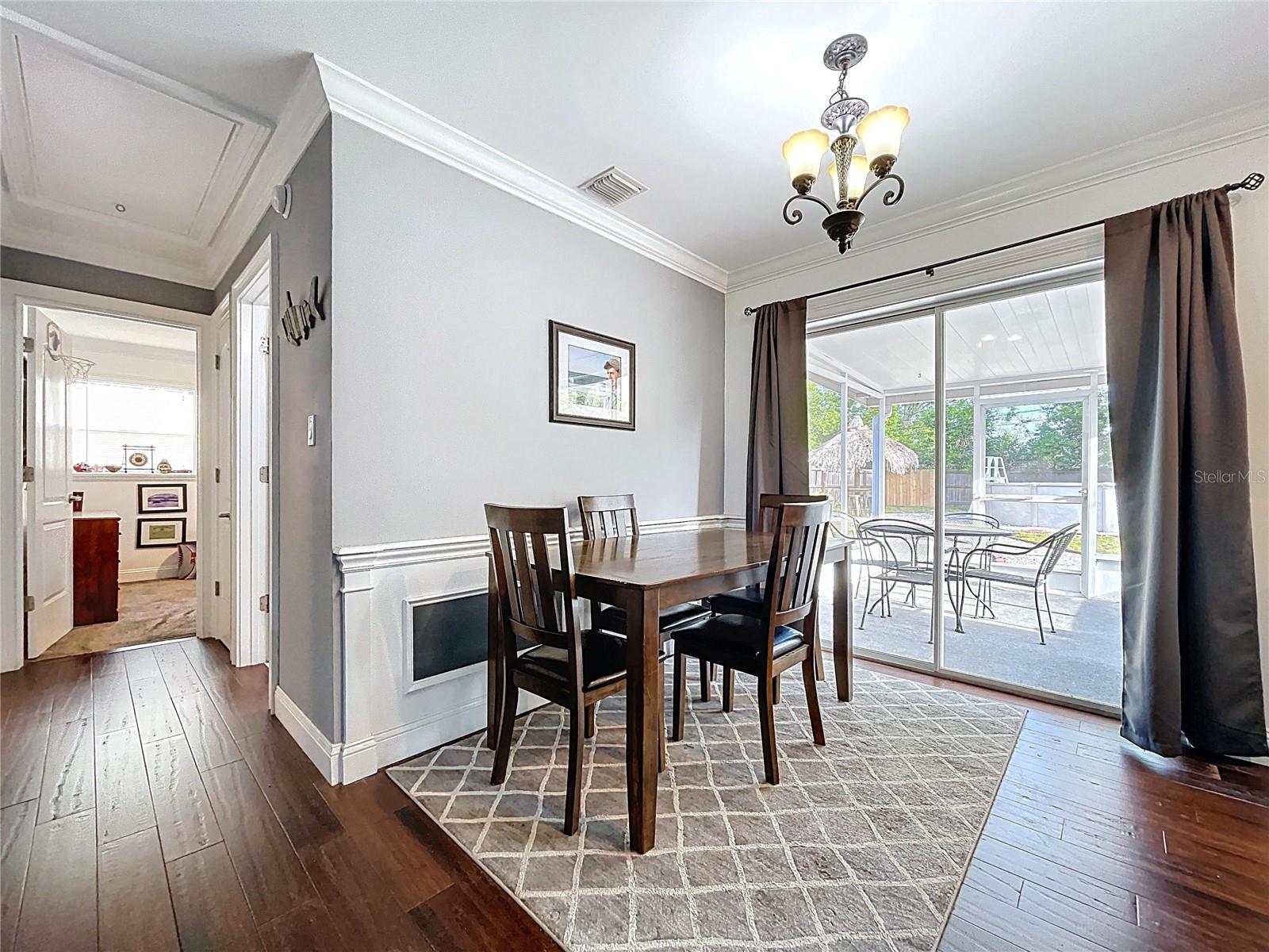 910 LAKESIDE DR, LARGO, FL, 33778