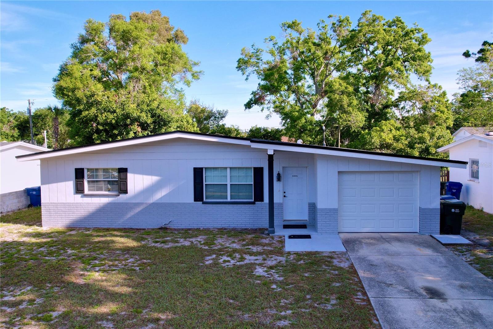910 LAKESIDE DR, LARGO, FL, 33778