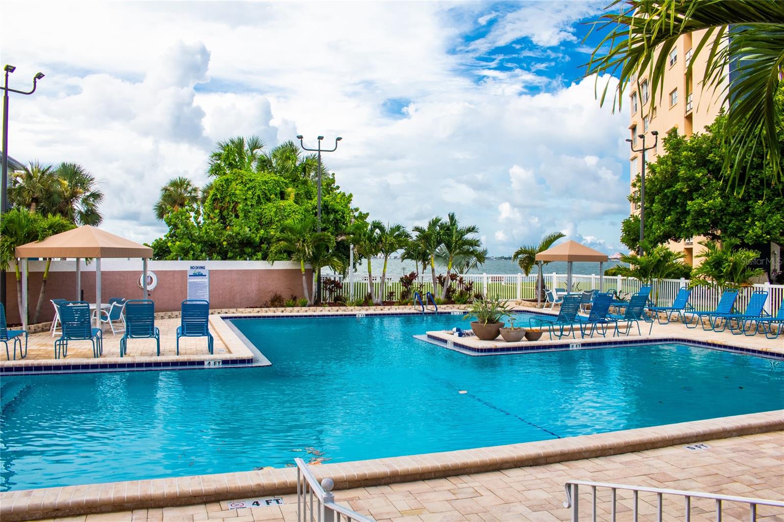 6020 SHORE BLVD S #902, GULFPORT, FL, 33707