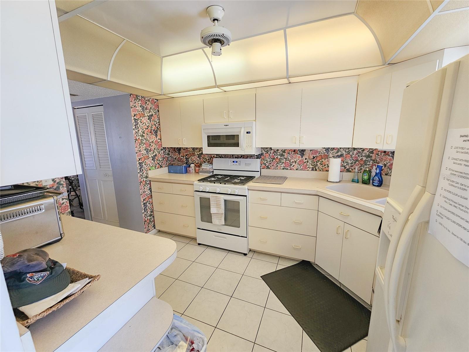6020 SHORE BLVD S #902, GULFPORT, FL, 33707