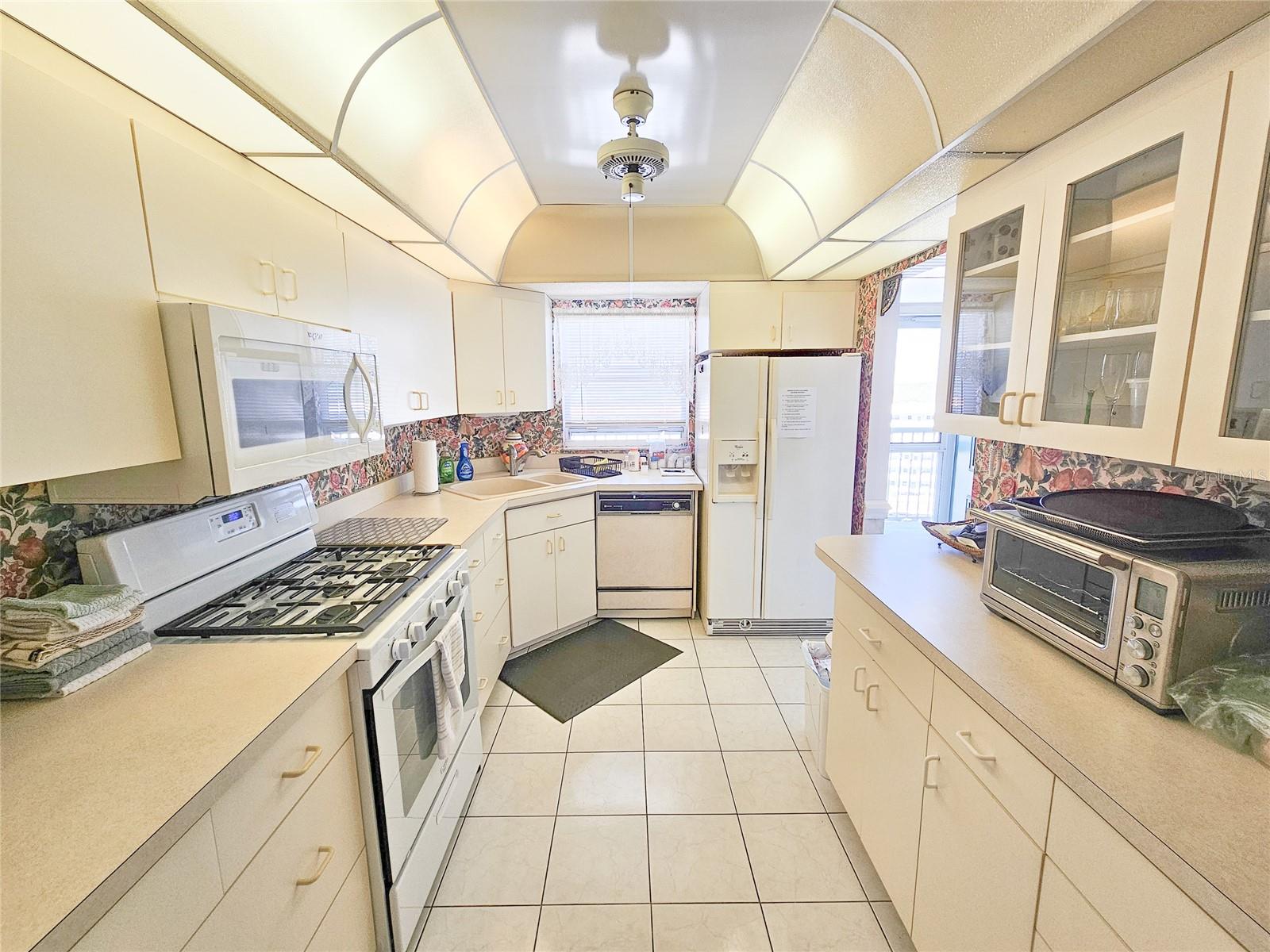 6020 SHORE BLVD S #902, GULFPORT, FL, 33707