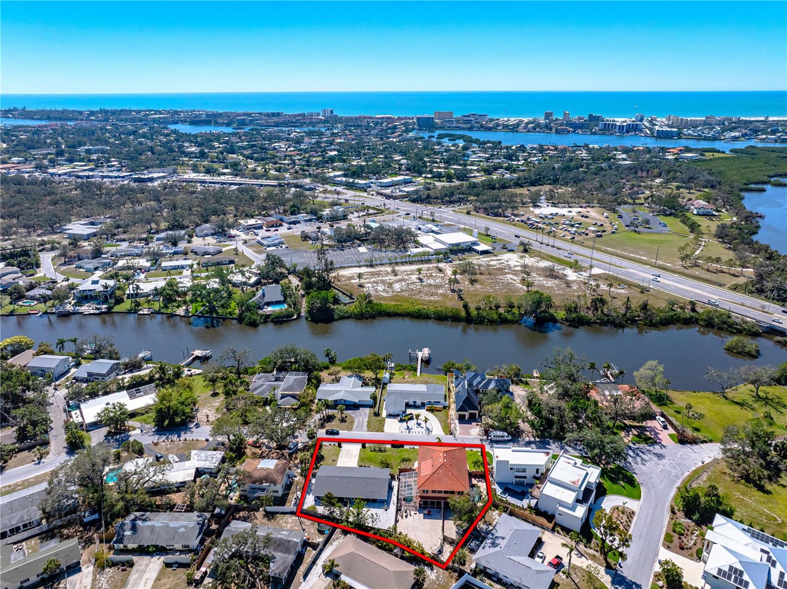 2119-2131 MONTCLAIR DR, SARASOTA, FL, 34231