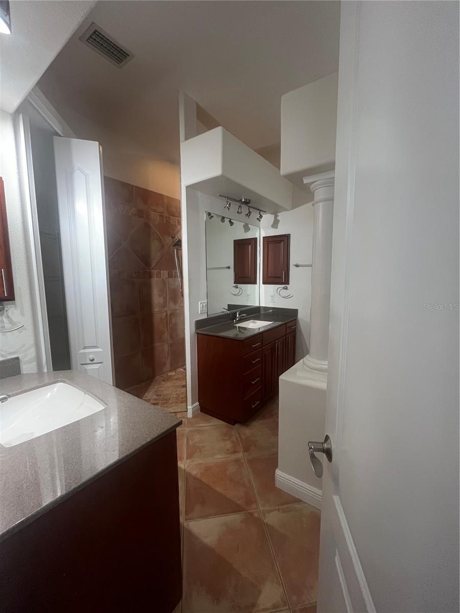 2119-2131 MONTCLAIR DR, SARASOTA, FL, 34231