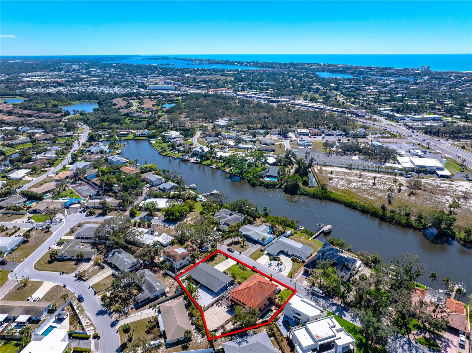 2119-2131 MONTCLAIR DR, SARASOTA, FL, 34231