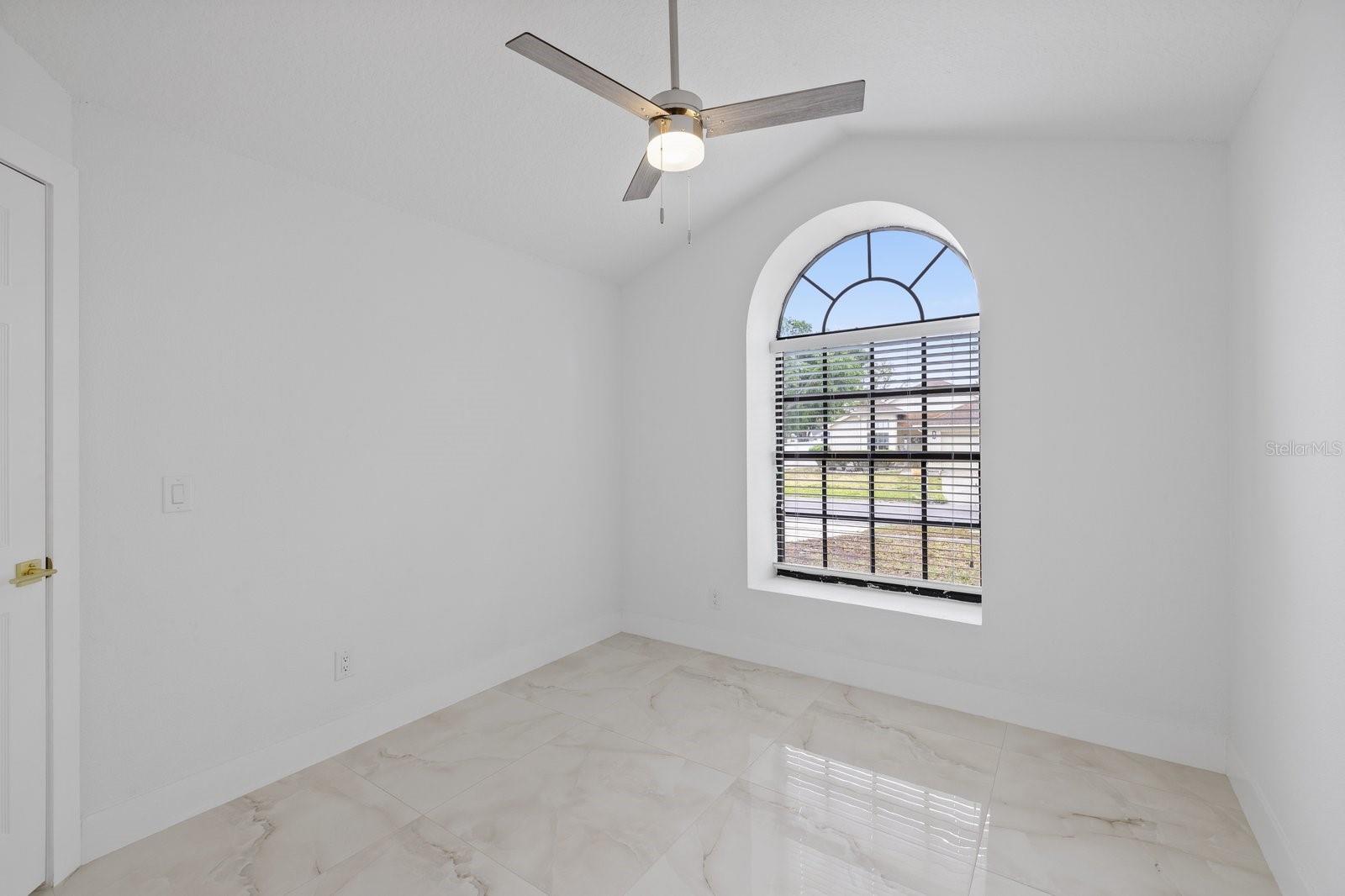 5483 FRIARSWAY DR, TAMPA, FL, 33624