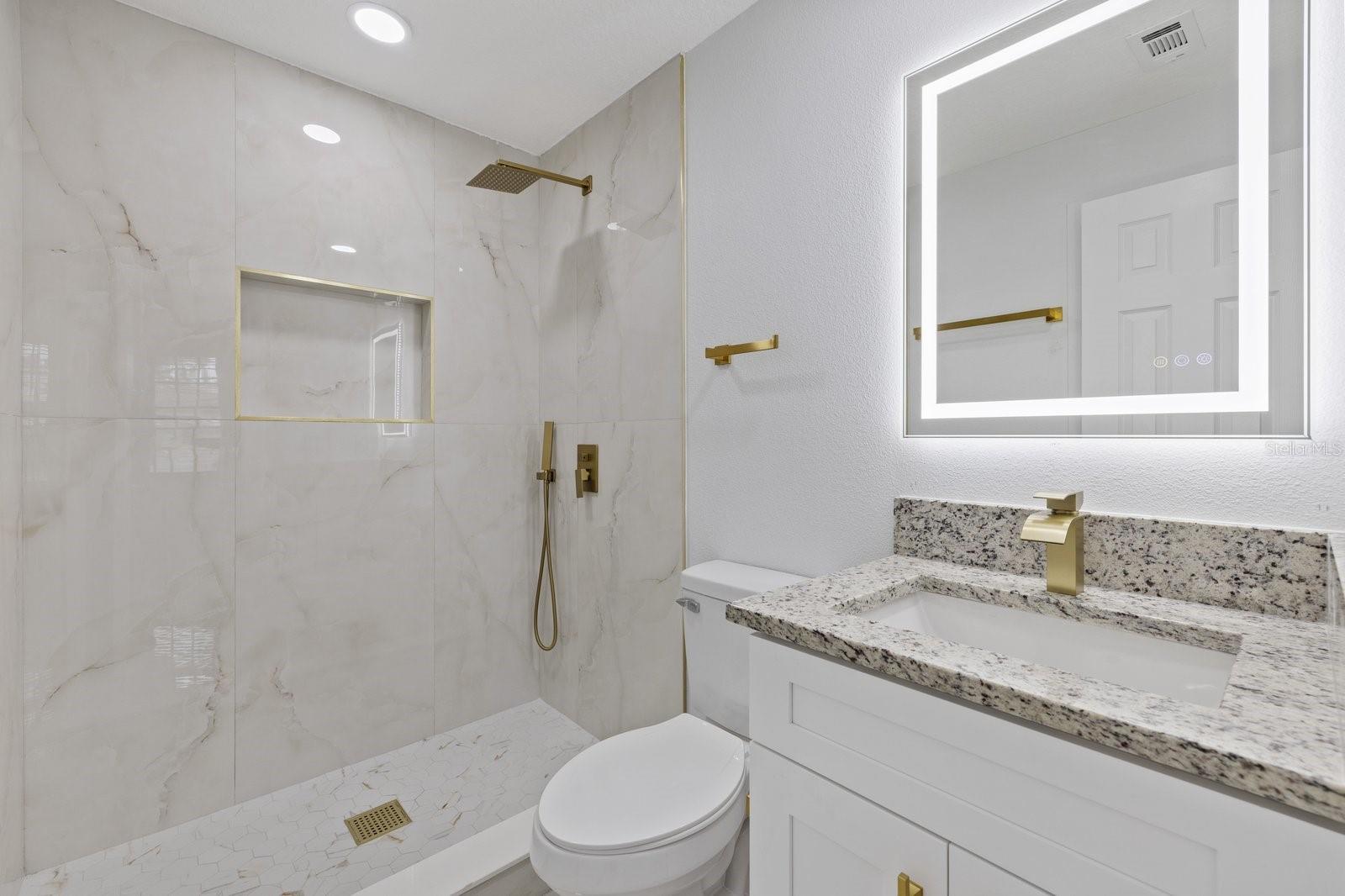 5483 FRIARSWAY DR, TAMPA, FL, 33624